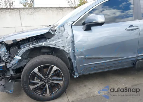 2024 Toyota Corolla Cross Hybrid Xse z USA, uszkodzony, nr VIN 7MUFBABG2RV028712